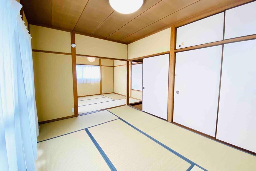 48坪！道後温泉付近駐車場有り清潔さと設備の充実さが高評価 大切な家族仲間と広々とくつろげます Matsuyama (Ehime) Exterior foto