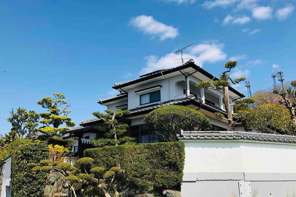 48坪！道後温泉付近駐車場有り清潔さと設備の充実さが高評価 大切な家族仲間と広々とくつろげます Matsuyama (Ehime) Exterior foto